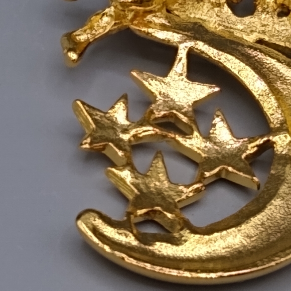 Cherub Crescent Moon Angel Brooch with Rhinestone Stars Valentine's Gift Vintage - Picture 13 of 15